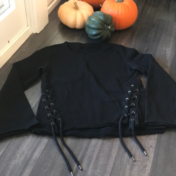 Betsey Johnson Tops - BETSEY JOHNSON Sweatshirt SMALL TIE SIDE